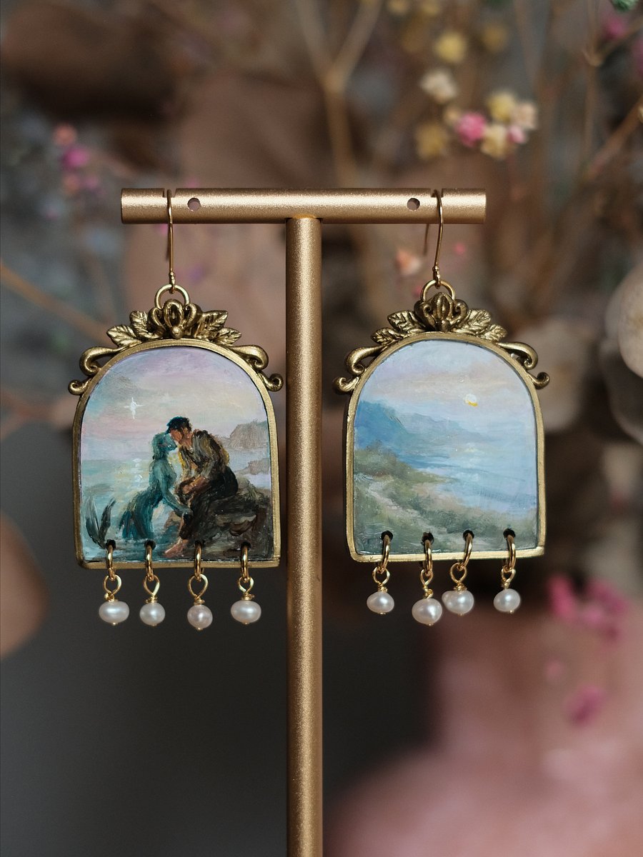 Sea Kissed Lovers Earrings product image (1)