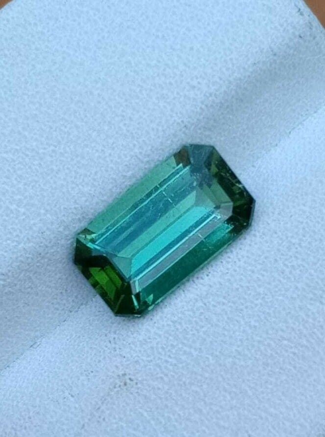 TOURMALINE LOOSE GEMSTONE GREEN COLOR EMERALD CUT FROM AFGHANISTAN, 2.45 CARAT