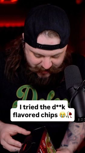NOT switching sides confirmed #irl #stream #pobox #gift #funny #gaming #clips