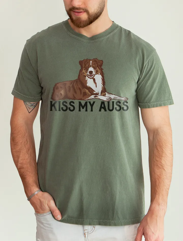 Kiss My Auss | T-Shirt for Australian Shepherd (Red Tricolor) Dog Owners product image (20)