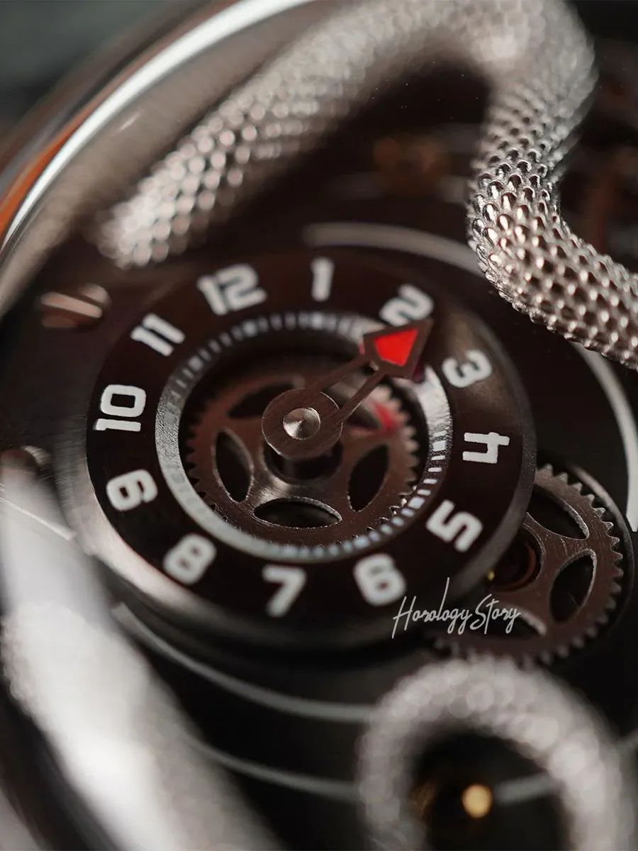 Lucky Harvey Silver Snake Automatic product image (6)