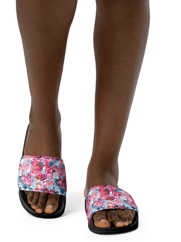 Aloha Maui | Women's Slides product image (2)