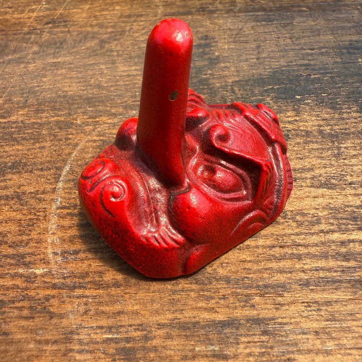 🎎 Iron Tengu Paperweight (Bunchin) – Red Cast Iron Desk Ornament – Japan Antique Roadshow product image (2)