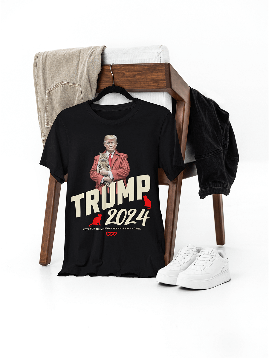 TRUMP 2024 MAKE CATS SAFE AGAIN UNISEX T-SHIRT product image (1)