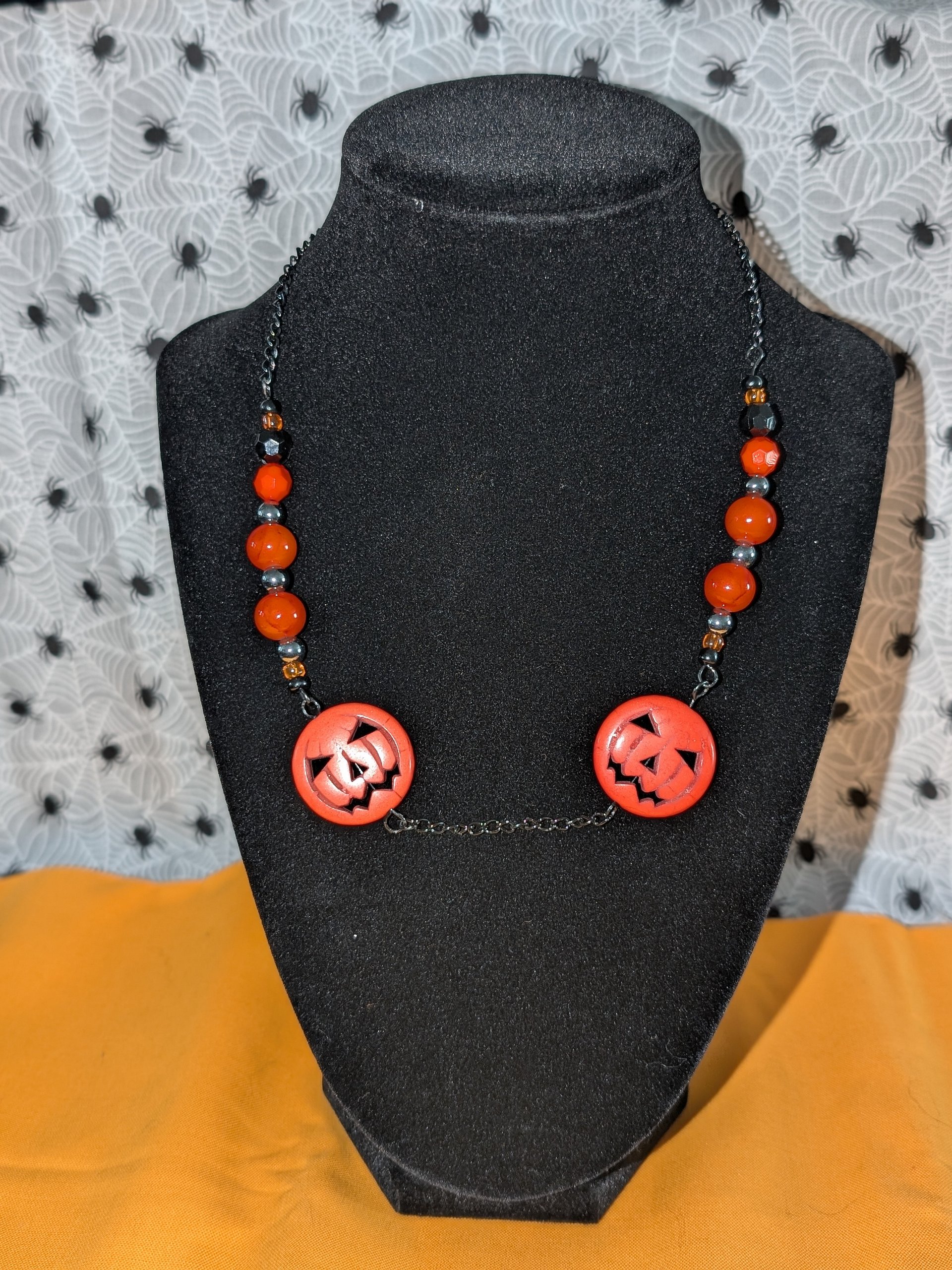 Jack-O-Lantern Necklace! product image (2)