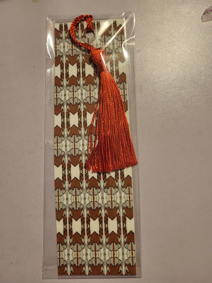 Cute Cartoon Leppard Gecko Pattern Laminated Bookmark with Tassel for the Reptile Loving Book Reader in Your Life product image (2)