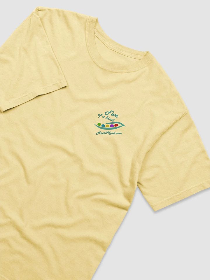 Travel is my Therapy Island T-Shirt product image (2)