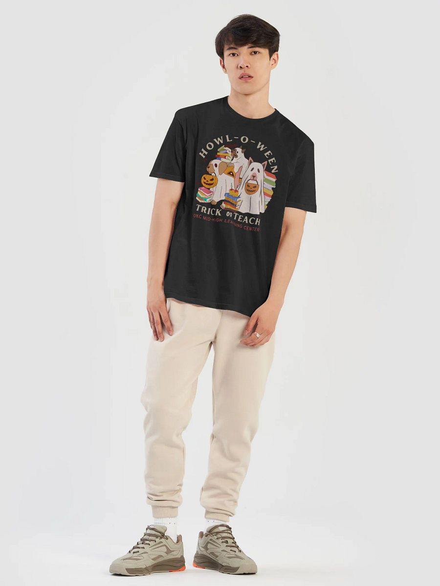Ghostly Howl-O-Ween Unisex T-Shirt product image (7)