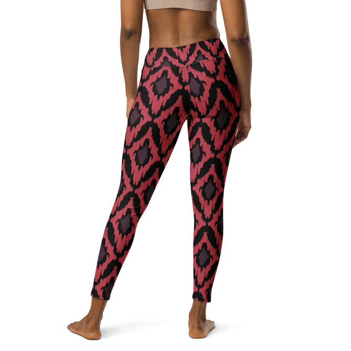 Vibrant Aztec Pattern High-Waisted Yoga Leggings product image (2)