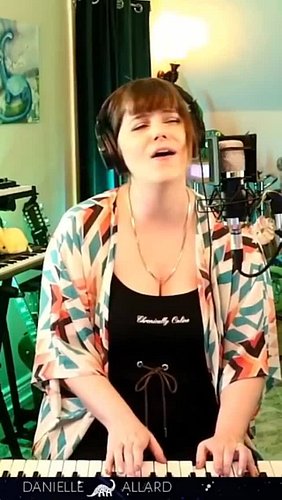 What song makes you think of a movie more than the band itself? This is one for me. If you know you know.
.
Full video: https...