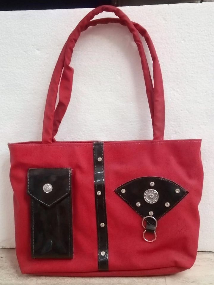 Womens Hand Bag product image (1)