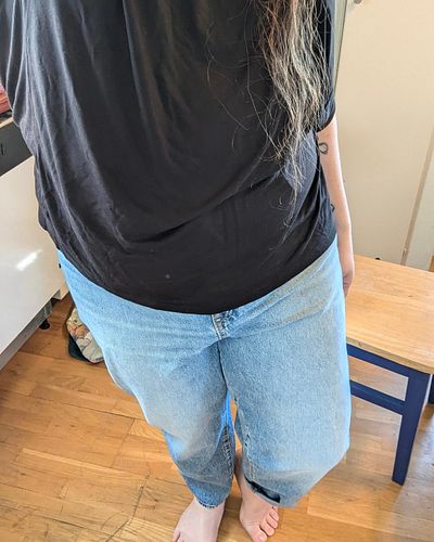 New clothing! Super happy with the shopping i did! The jeans remind me of mum's in my childhood