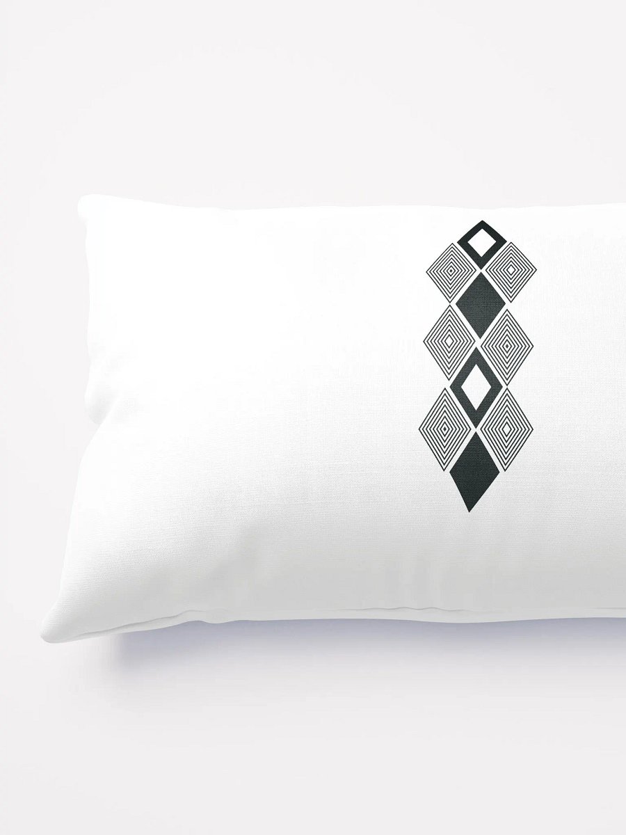 Black and white triangle design Pillow product image (3)
