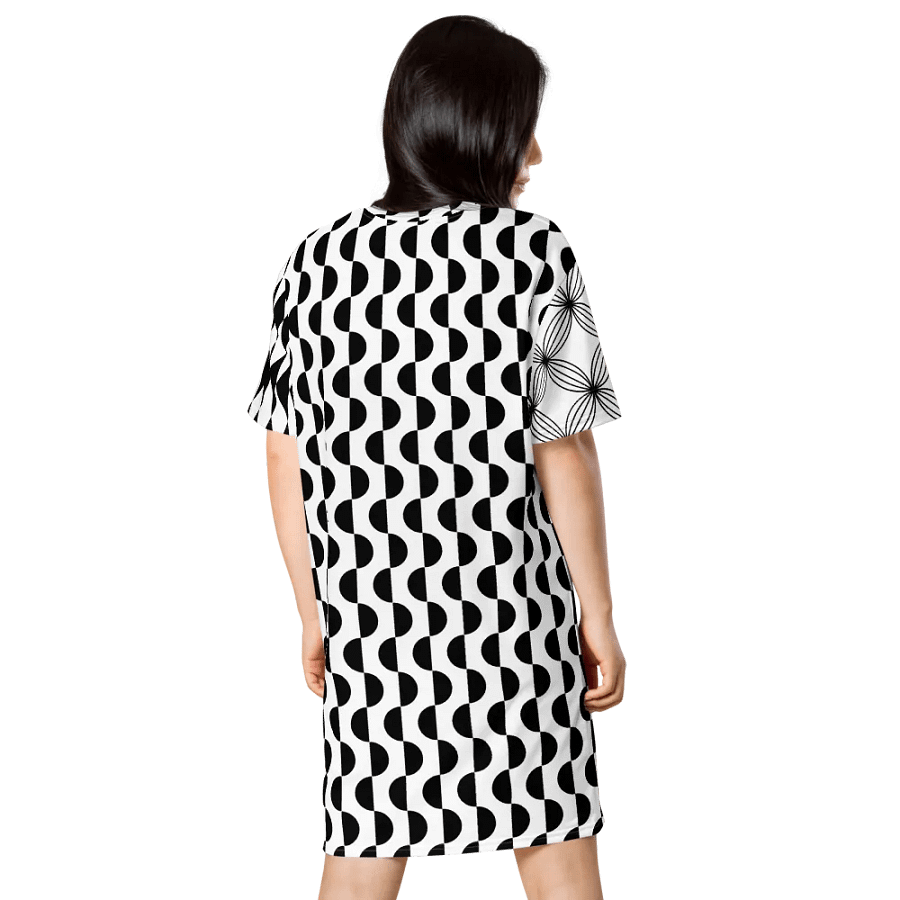 All-Over Geometric Print T-Shirt Dress product image (7)