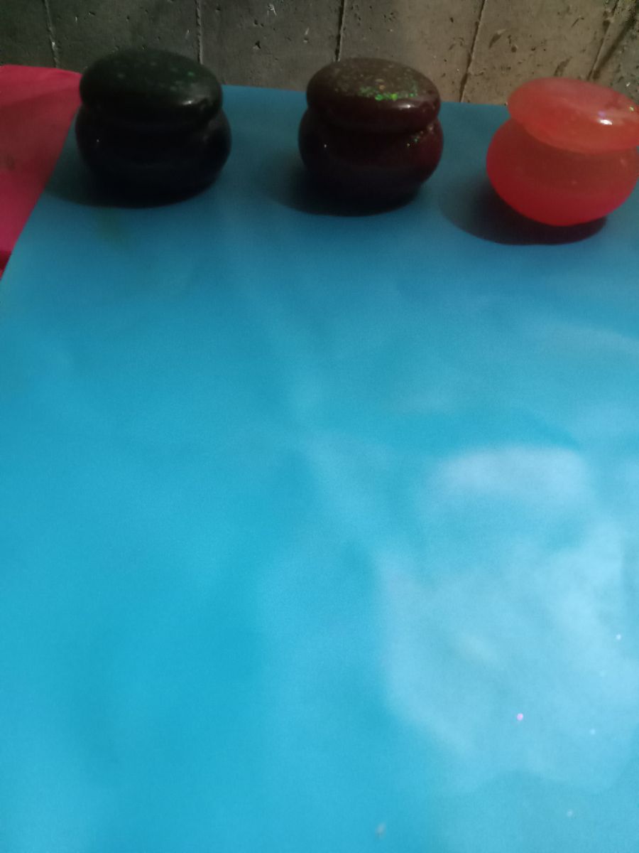 Heart-shaped Epoxy Resin Tealight Candle holders.... product image (6)