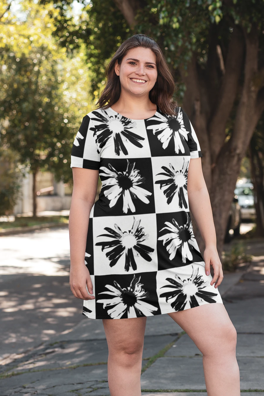 Abstract Black and White Daisy Flowers Ladies T Shirt Dress product image (2)