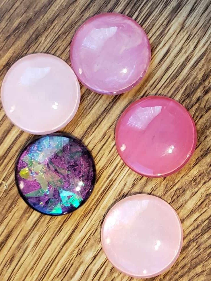 5 1inch Round Assorted Pink Cabochons product image (1)