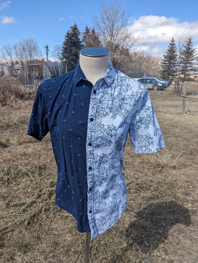 tigers and aliens split shirt ( X of 2)