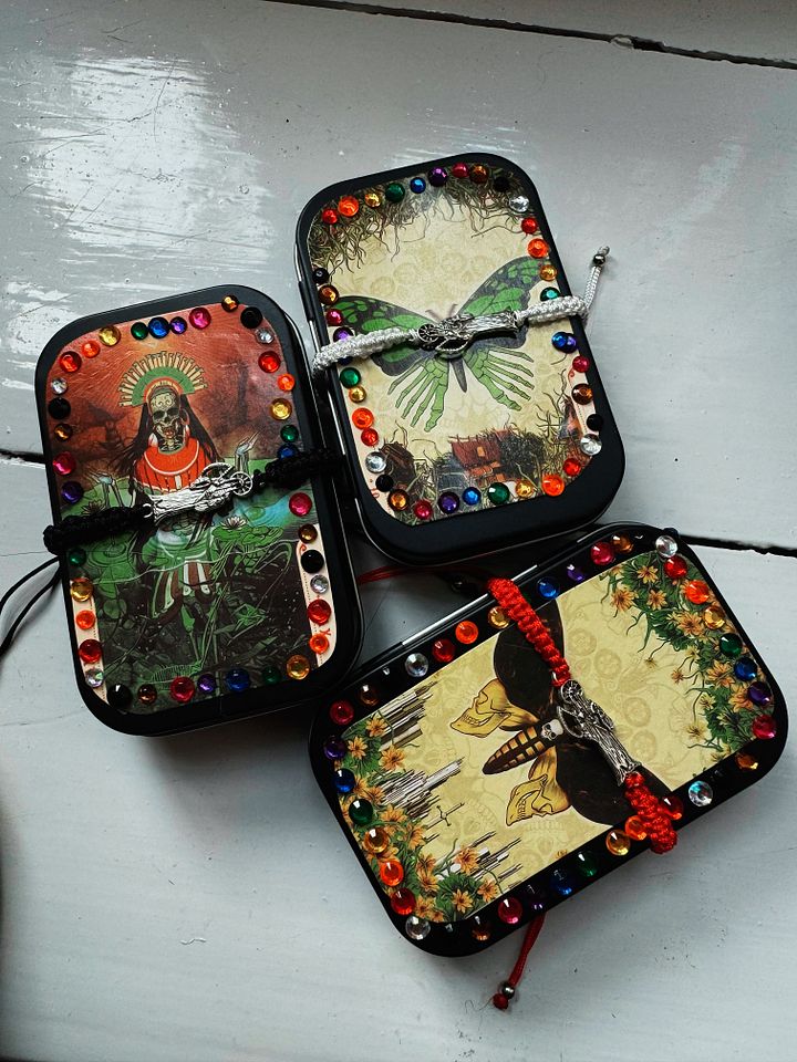 Pocket Shrine product image (1)