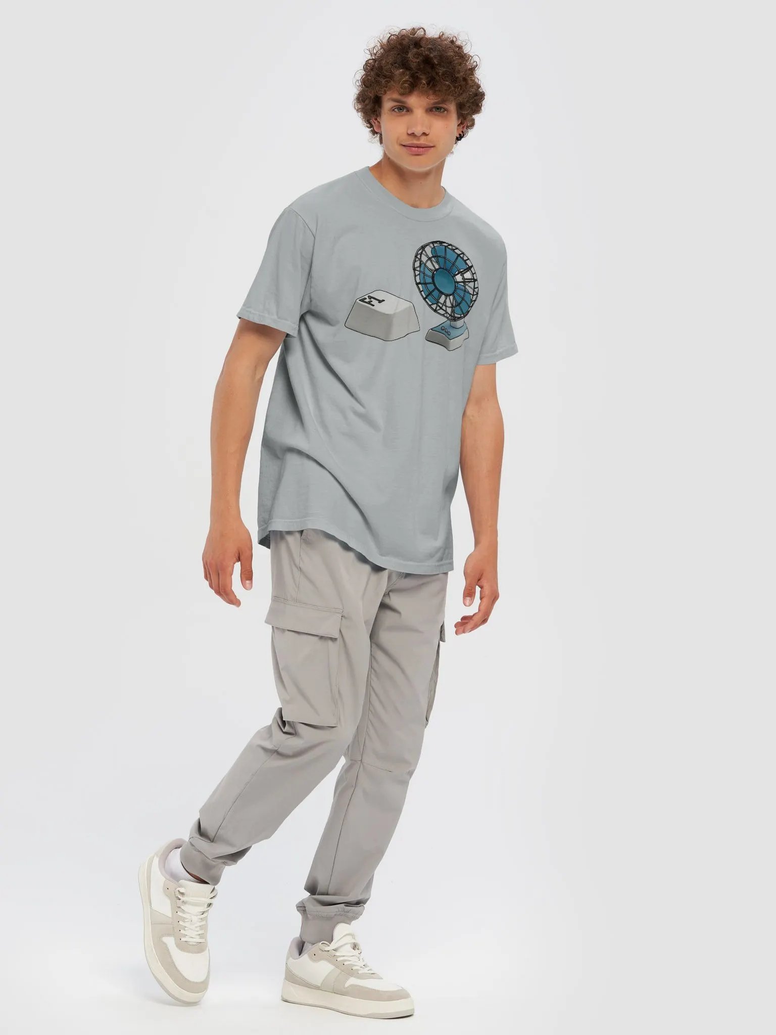 F1 key and table fan heavyweight t-shirt product image (7)