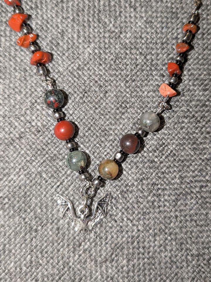 Bloodstone & Red Jasper Crystal Choker! product image (2)