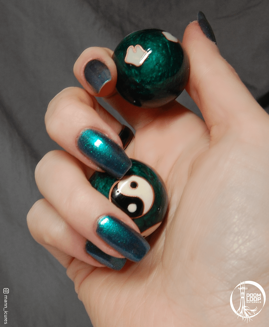 TEMPUS SERPENTIS - Shifty Blue-Green Nail Polish product image (7)