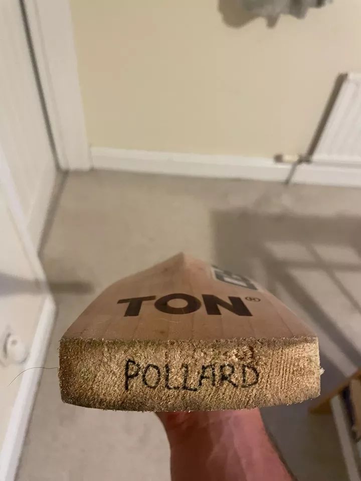 SS Kieron Pollard PLAYERS Cricket Bat Absolutely Unbelievable Grains & Profile product image (4)