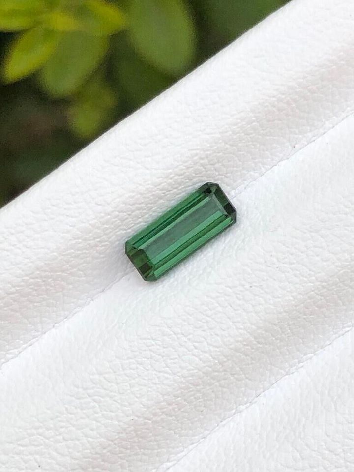 TOURMALINE NATURAL GEMSTONE FOR JEWELRY CHROME COLOR EMERALD CUT, 1.10 CARAT product image (1)