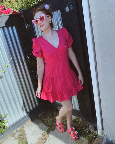 When you own nothing pink and suddenly desire much pink - @thredup has you covered 😉😉😉 couldn’t believe my luck thrifting the...