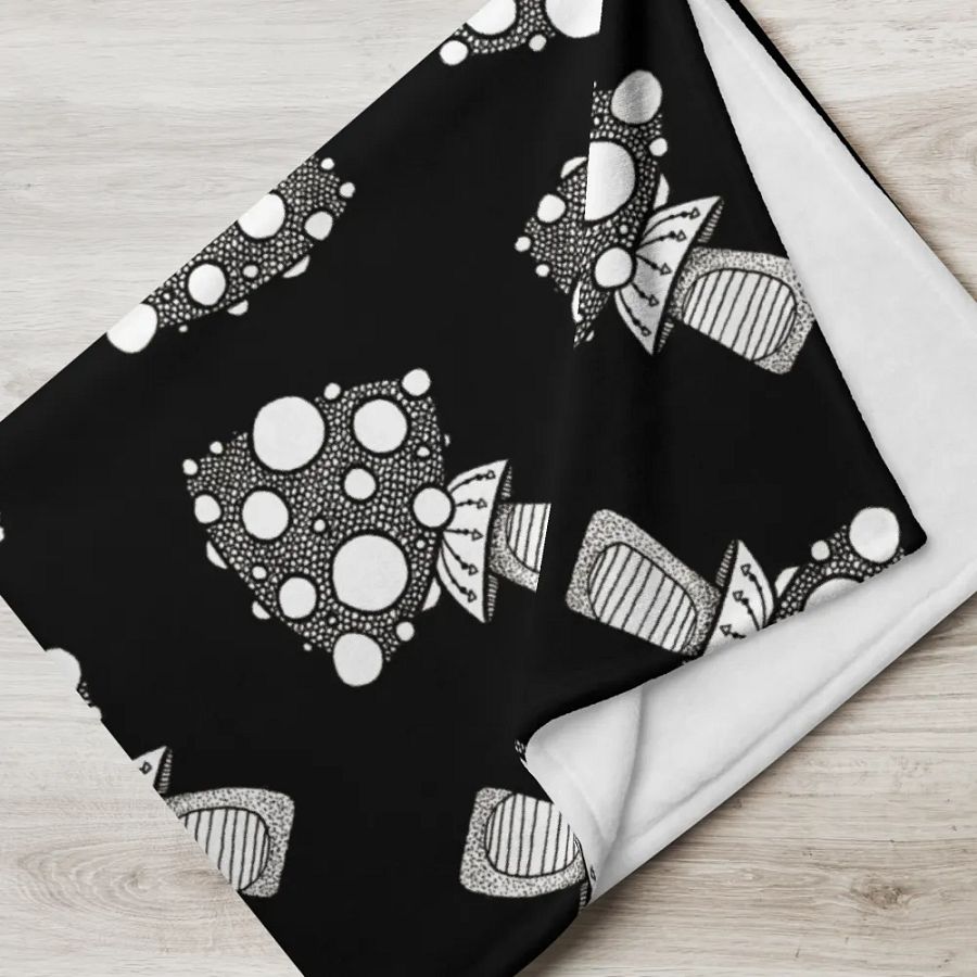 Mushroom Clusters Throw Blanket product image (17)