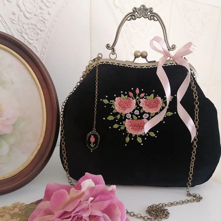 Velvet middle roses-Bronze product image (2)