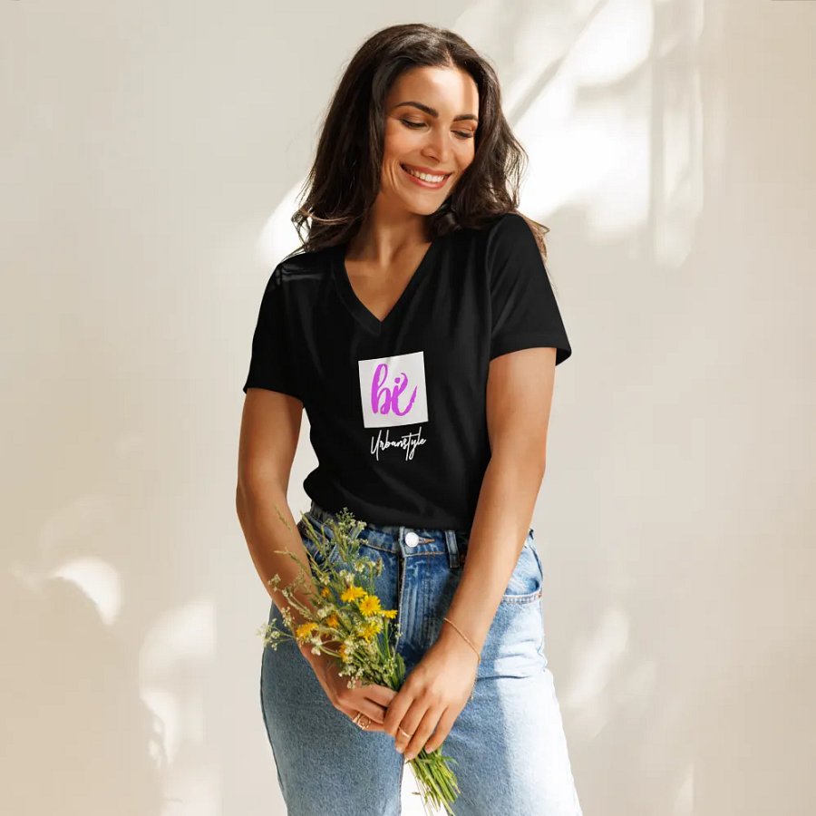 Chic Cursive Hi Women's V-Neck Tee product image (11)