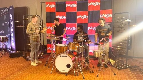 When Nick randomly says ‘Four drummers on one kit. Let’s do it’…🥸 This was fun 🥁 #GearFest2023
@ndvirgilio 
@scottpellegrom 
...
