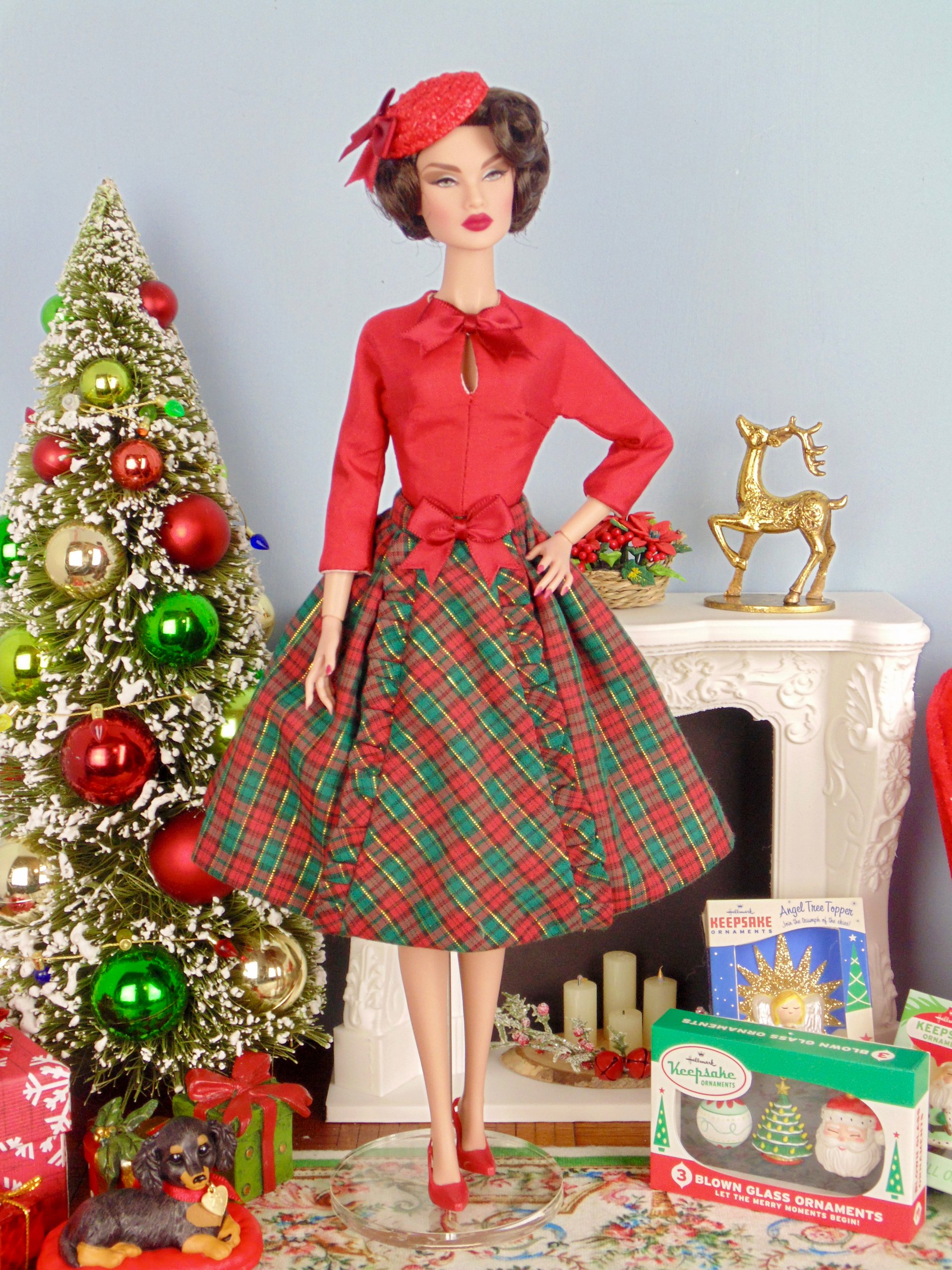 Deck the Halls for 12” fashion dolls product image (1)