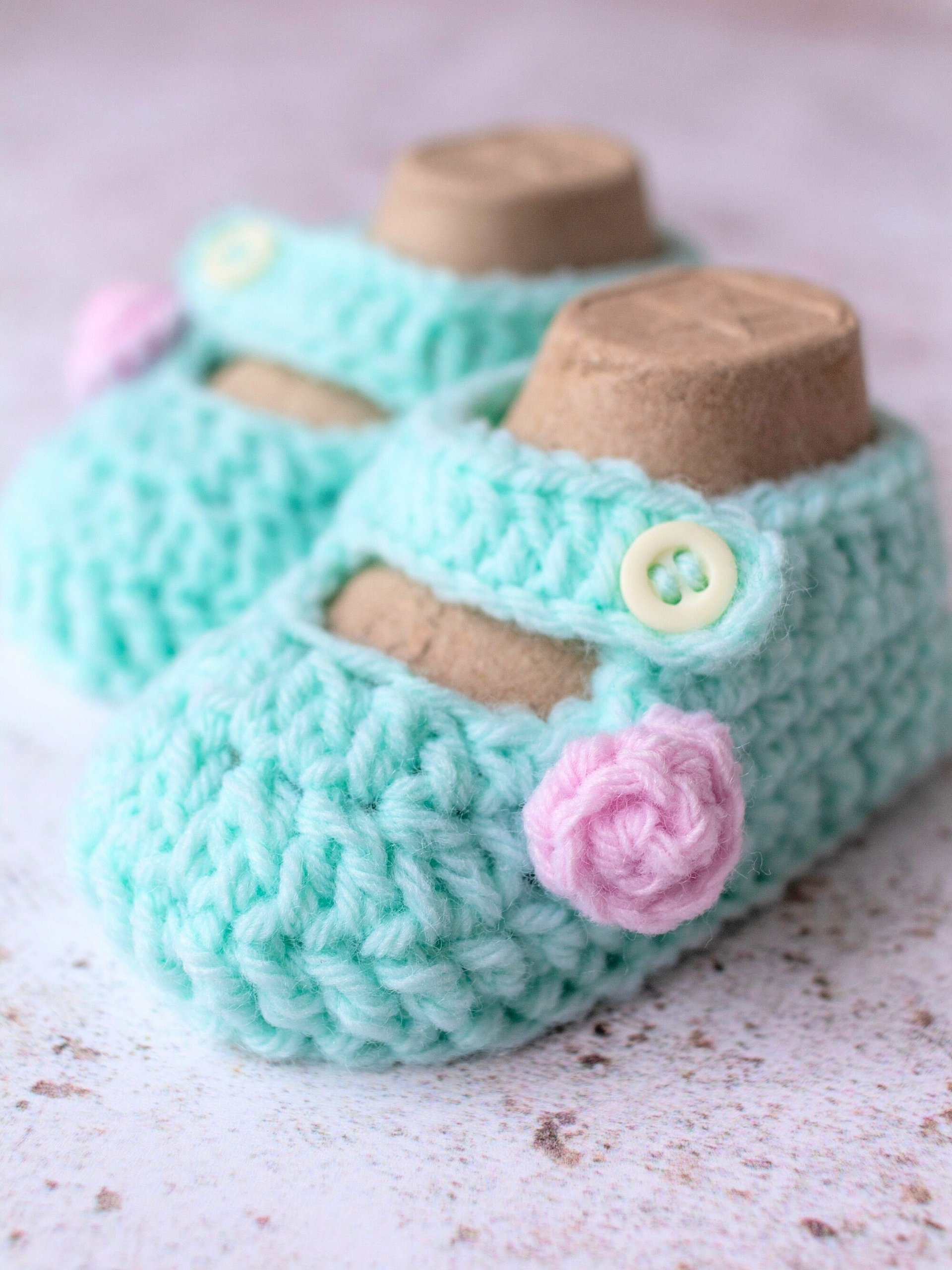 Crochet Pattern: Gracie Baby Shoes product image (1)