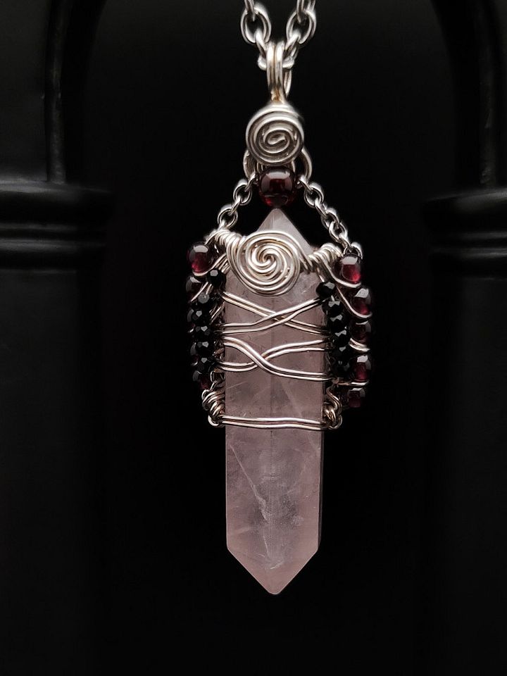 Wrapped Talisman - Twilight Rose Bind product image (1)
