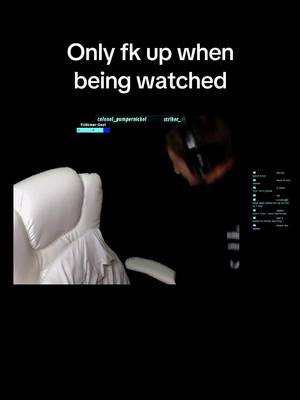 that hurt... #fyp #streaming #fail #funny