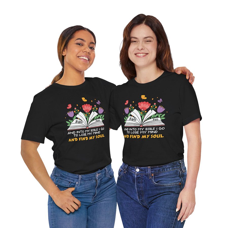 And into my bible I go to lose my mind Comfort T-shirt product image (10)