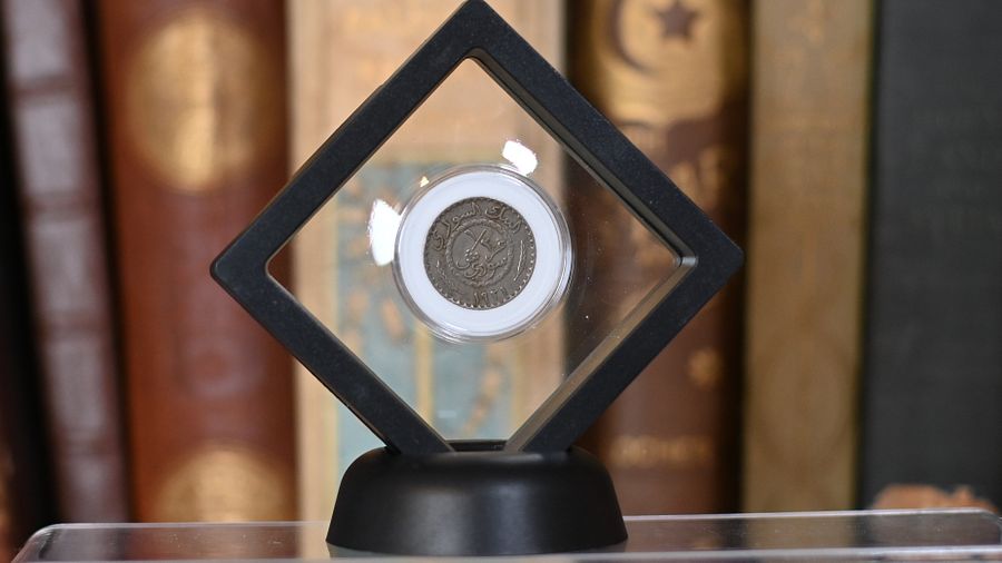 اول عملة معدنية تصدر في تاريخ الدولة السورية ( نصف قرش) عام 1921 product image (3)