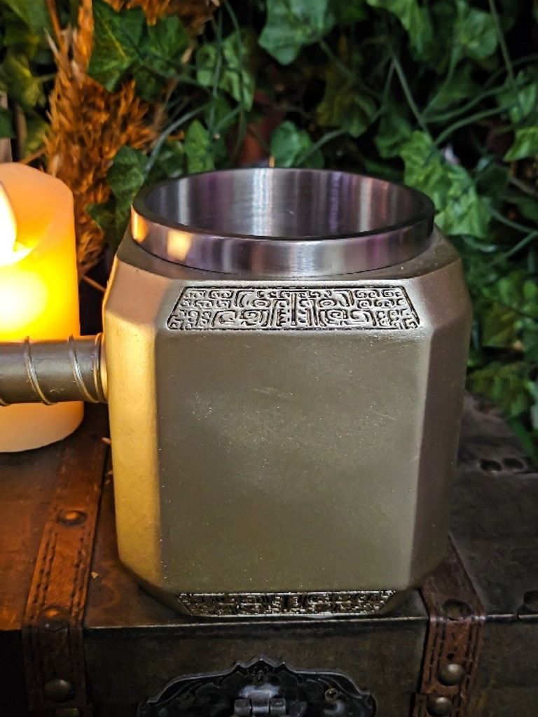 The Armored Kingdom Gold Battle Hammer Of The Gods Mug product image (2)