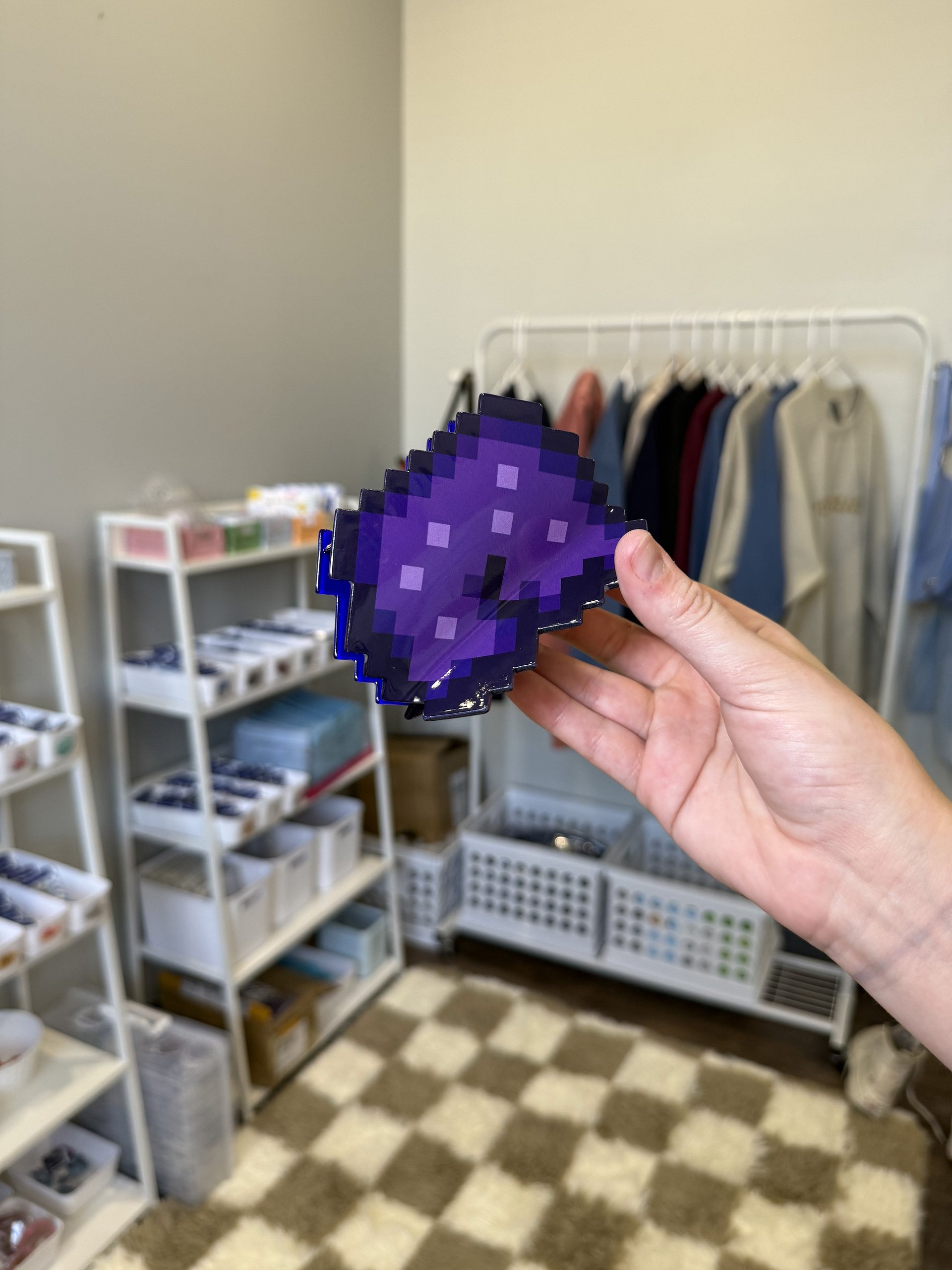 B-Grade Mayors Pants Hair Claw product image (1)