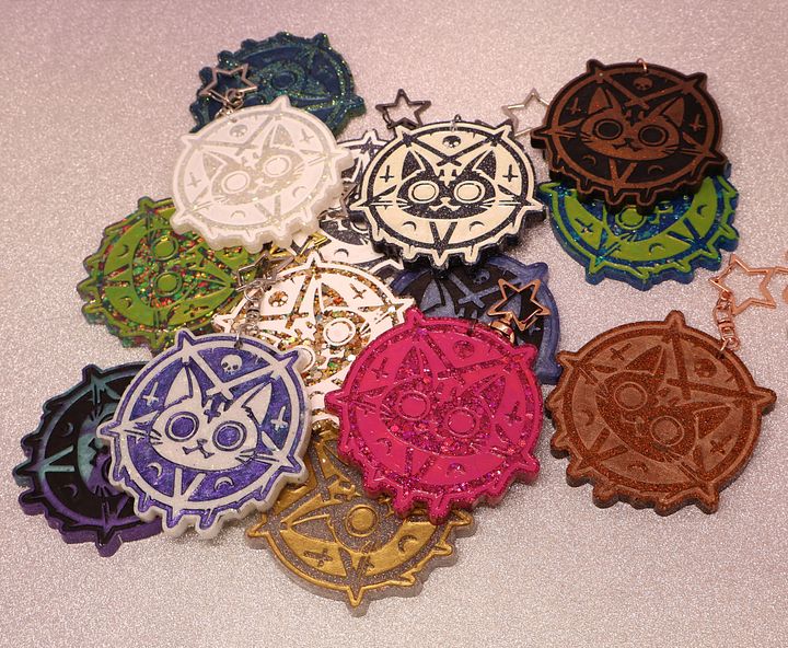 Cat Pentagram Keychain product image (2)