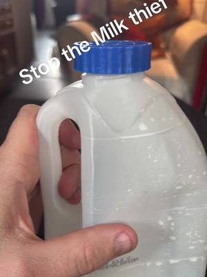 #milk #milkthief #tiktokshop #theif #fridge #djrobstix #robstixradio #udder 