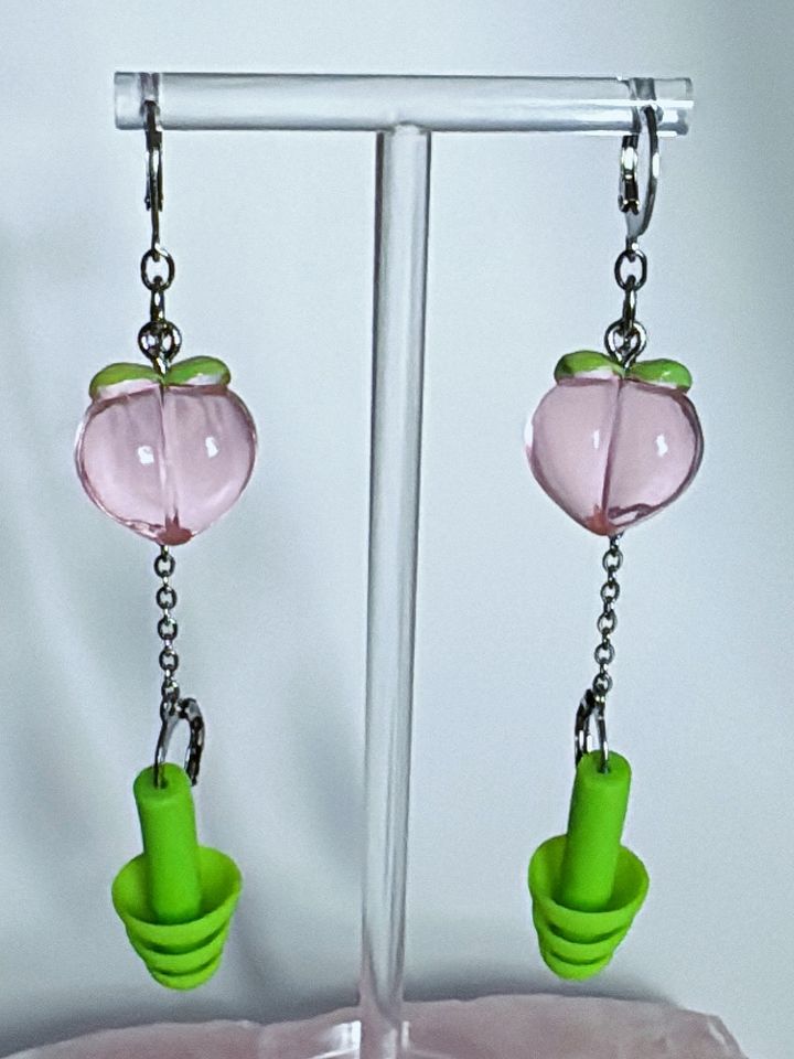 Feelin Peachy Bass Busterz Earrings product image (1)