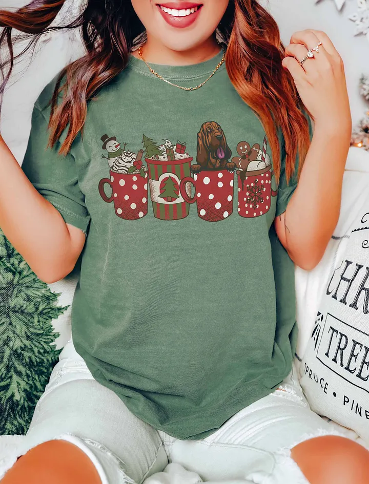 Cute Bloodhound in a Christmas Cup T-Shirt | Funny Christmas Pup in a Cup product image (16)