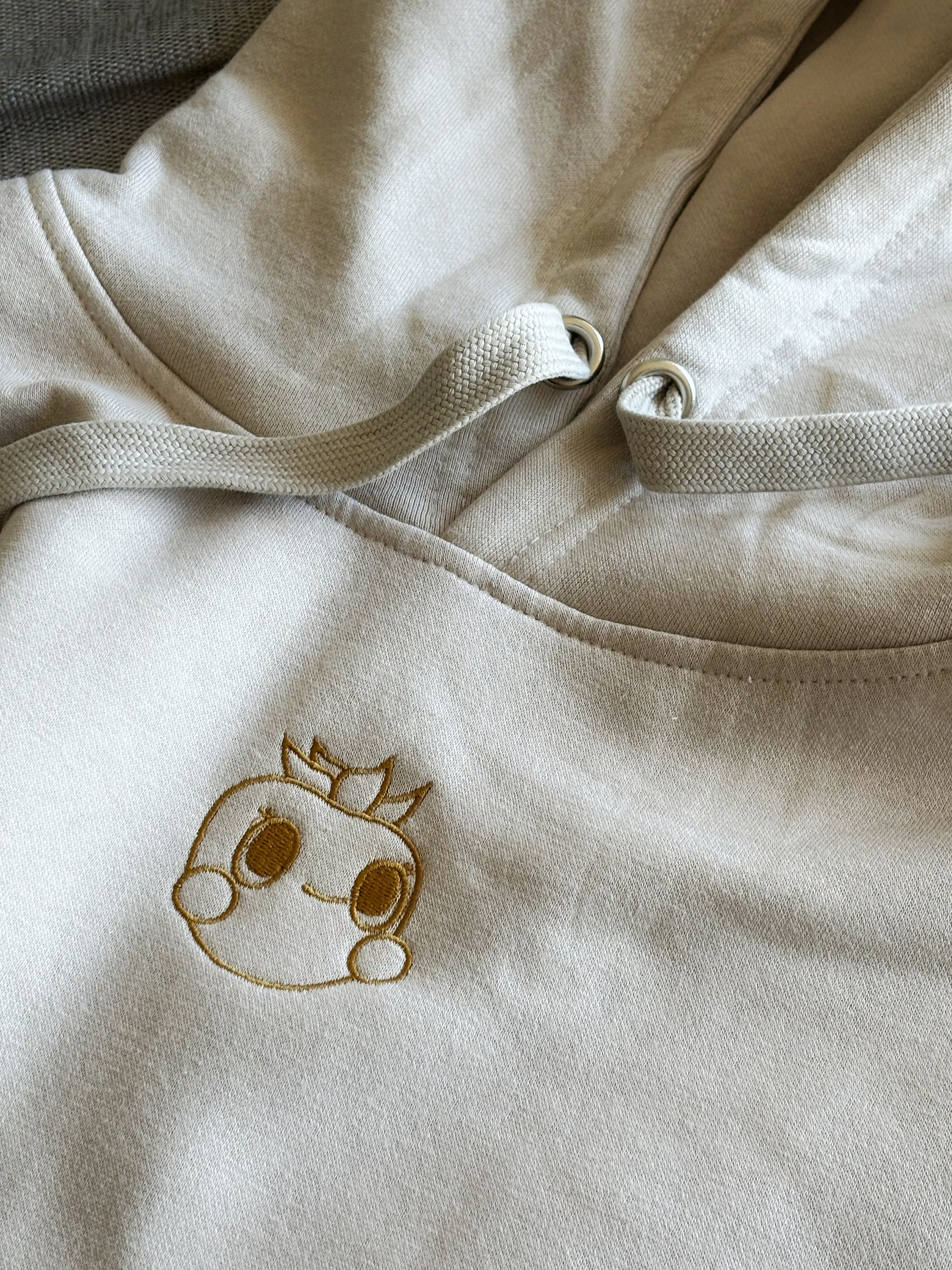 🍂 Limited-edition b3rry hoodie product image (2)