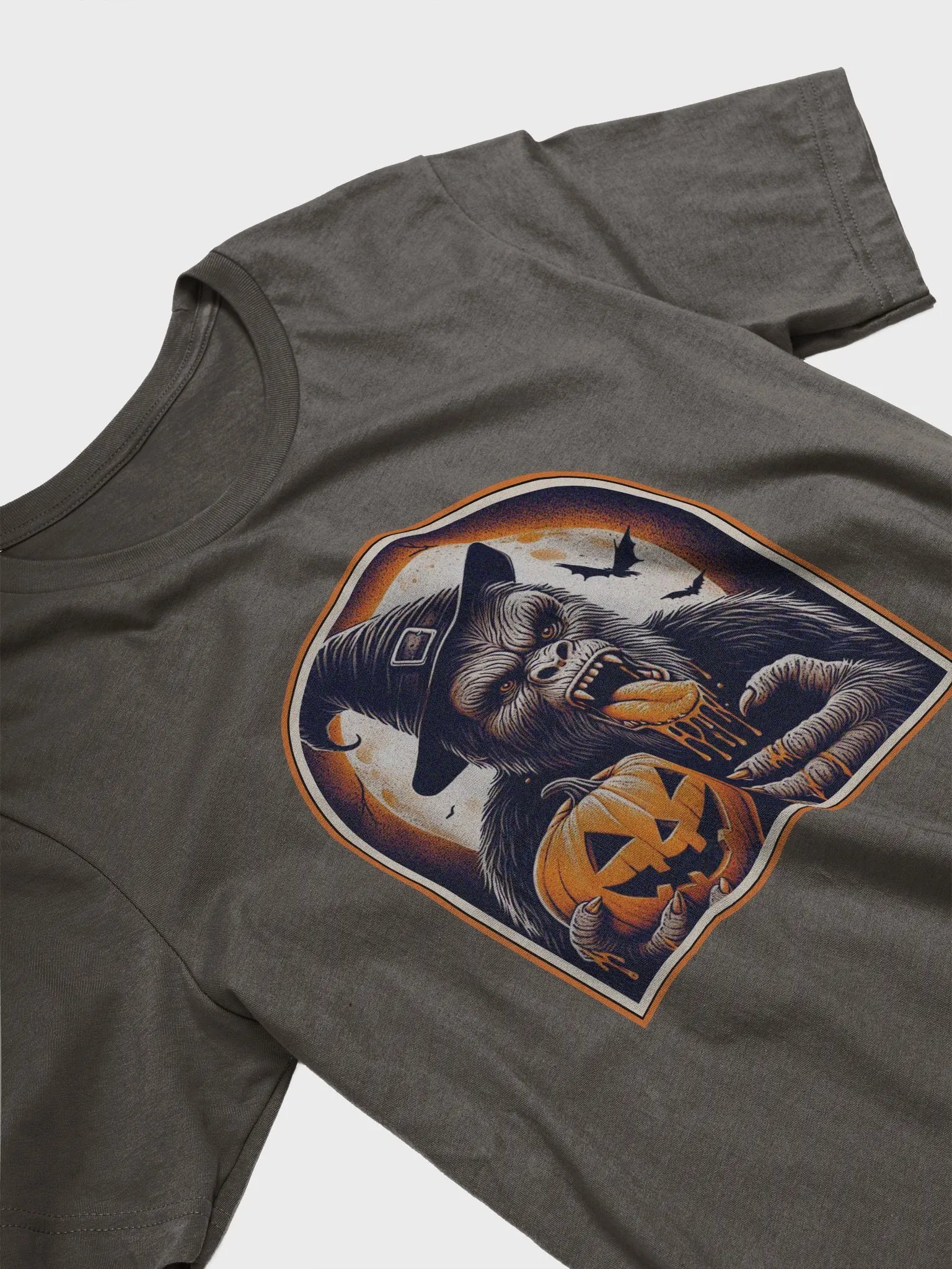 PUMPKIN EATER GRAPHIC T-SHIRT product image (2)