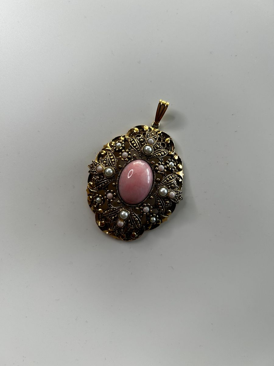 Vintage Avon Gold Tone Lace Oval Pink Cabochon Pendant product image (1)