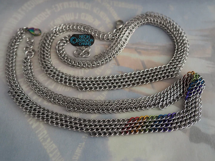 Electric Dragonscale Necklace product image (1)