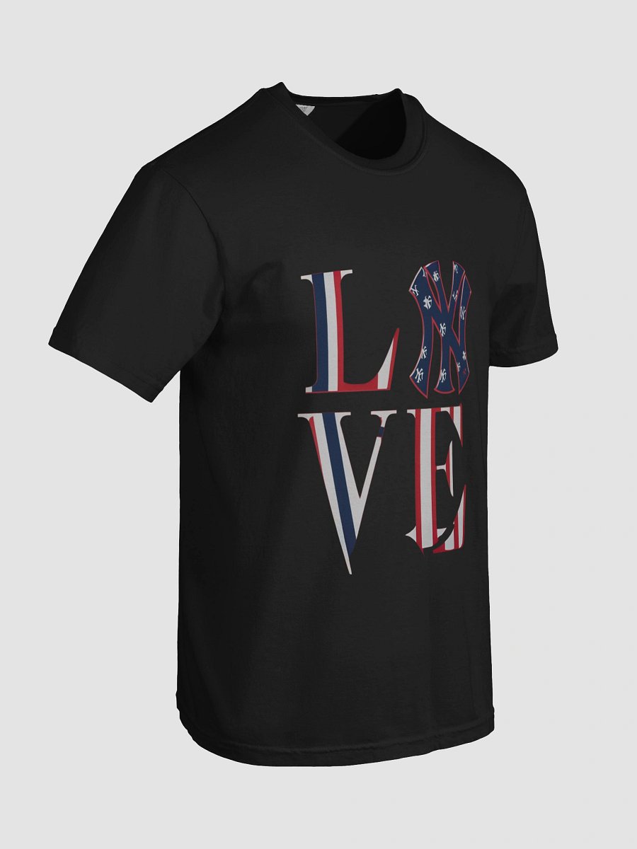 Patriotic Love Graphic Tee product image (105)
